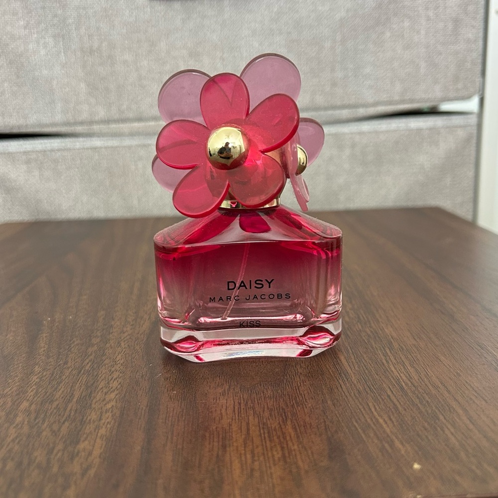 EMPTY Marc Jacobs bottle